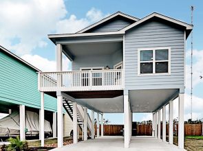Coral Reef Home 3 Bedrooms 2 Bathrooms Home