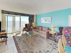 New Listing! Beachfront Resort W/ Epic Amenities 3 Bedroom Condo