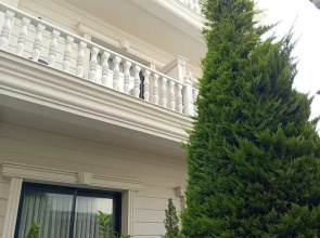 Ber Mai Inci Hotel