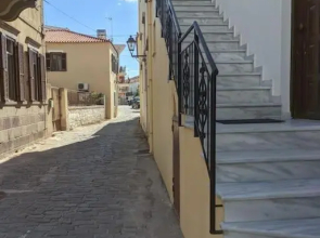 House with Kastro view