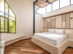 Opulent 1-br Loft With Art Deco Shared Pool