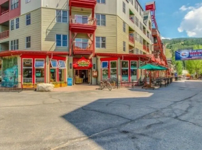 8256 Silver Mill 3 Bedroom Condo by RedAwning