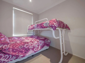 Alcheringa Unit 3 & 4, 32 Sandy Point Road