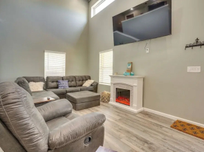 Waterfront Buckeye Lake Vacation Rental w/ Hot Tub