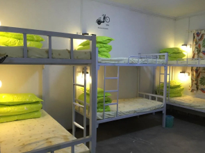 Lang Man Youth Hostel