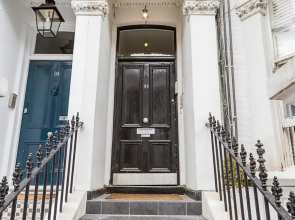 Charming Chelsea Flat
