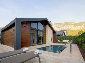 Rota Kilidonia Karaöz Suites&Villas