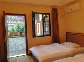 Longfeng Inn