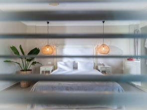 Notos Heights Hotel & Suites