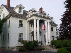 White Hall Manor Bed & Breakfast