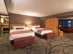 Shore Lodge
