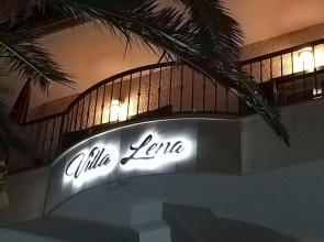 Villa-Lena