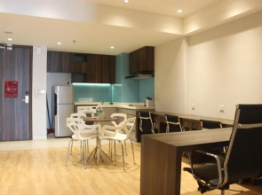 D'Majestic Place by Widebed