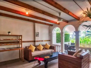 Island Patong Beachfront Apartments