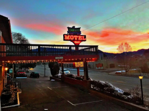 Caboose Motel