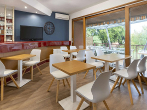 Sure Hotel by Best Western Saintes