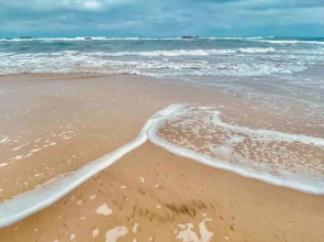 Amazing Ocean Views from this 2 bedroom apartment