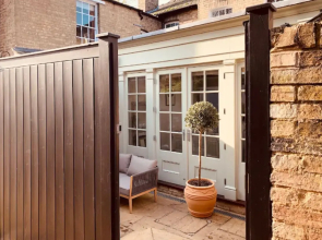 The Midsummer Common - Modern & Spacious 2BDR House with Garden