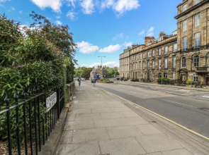 3 Lynedoch Place