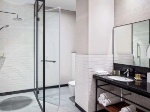 DoubleTree by Hilton Dubai M Square Hotel & Residences