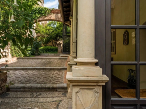 Al Teatro Greco Historic House