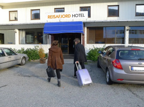 Reisafjord Hotel