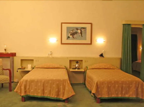 Sardar Samand Palace