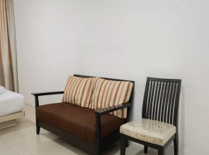 Elegant Studio Apartment at Pasar Baru Mansion