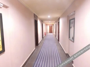 City 99 Fashion Hotel (Ergong Gymnasium Xinjiang University of Finance and Economics)