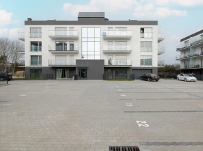 Nadbrzezna Apartments by Renters