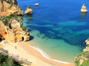 Lovely Well Located 3-bed Apartment in Algarve