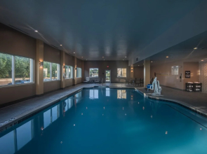 HOLIDAY INN EXP STES by IHG