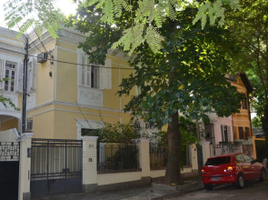 Casa Amarela Guest House - ZONA SUL