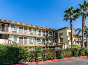 Hillstone Inn Tulare, an Ascend Collection Hotel