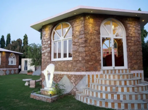 Bonjour Paradise Resort