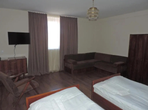 Guest House "Old House"