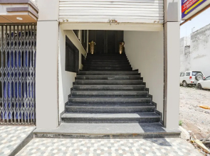 Fabexpress Balaji Palace