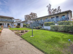 3080 Lincoln - Unit 24