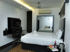 Opal Serviced Residences - Unit of Prohotel