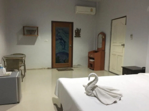 Pinthong Resort - Adults Only