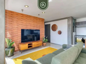 3 BR Condo - Panoramic Views - 5 Min to Downtown