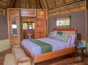 Tilenga Safari Lodge