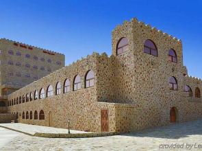 Mahadha Hotel