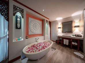 Отель Rawai Palm Beach Resort