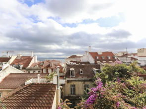 Bairro Alto Views by Homing