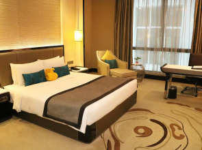 Pacific Regency Hotel Suites