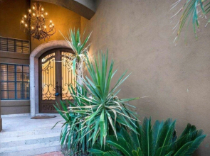 4BR Ocotillo Lakeview Home w/ Pool