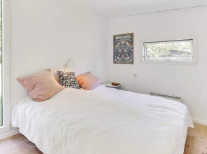 6 Person Holiday Home in Tisvildeleje