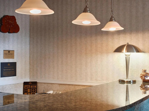 UBar Inn & Suites