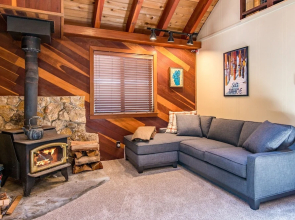 7290 4th Ave Cabin
